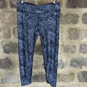 Spalding Leggings Woman's Size Medium Cropped Gray Black Tie Dye‎ Yoga Workout